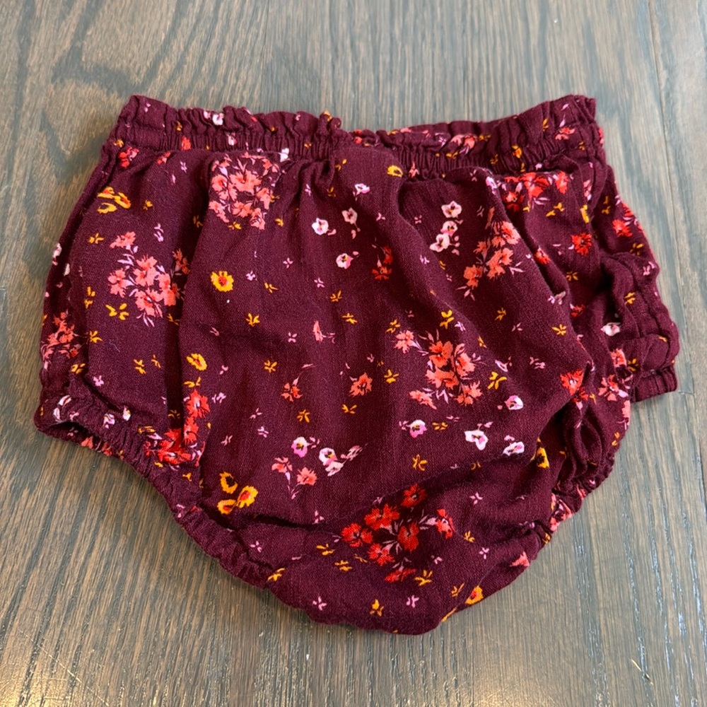 Old Navy Baby Girl Burgundy Floral Top & Bloomers Matching Set 6–12M - Picture 4 of 7